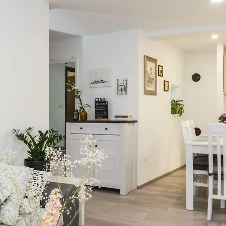 Apartament Stylish In The Center Of Zadar