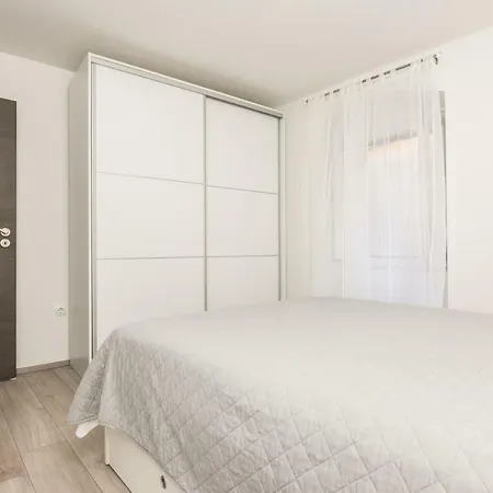 Apartament Stylish In The Center Of