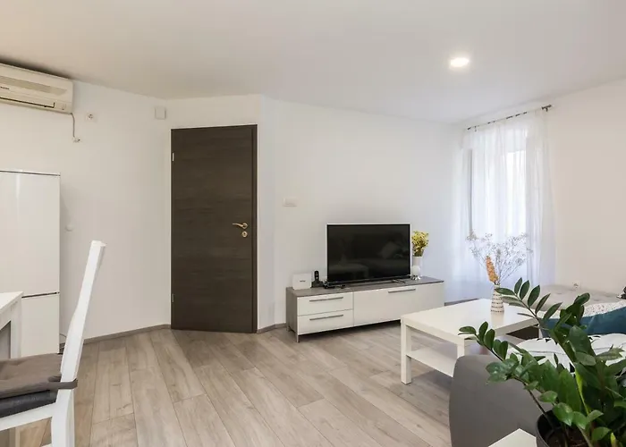Apartment Stylish In The Center Of Zadar