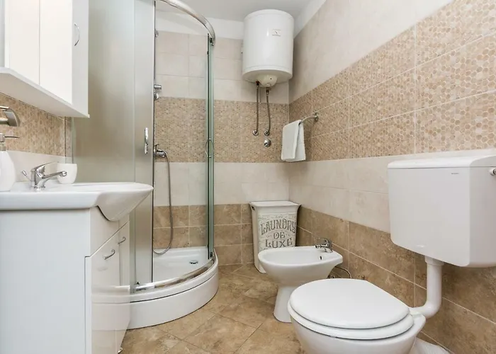 Stylish In The Center Of Apartment