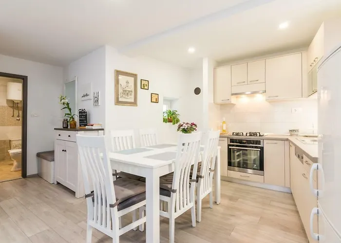 Apartment Stylish In The Center Of *