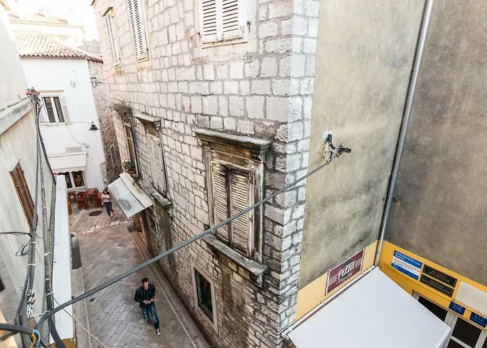 Stylish In The Center Of Apartment