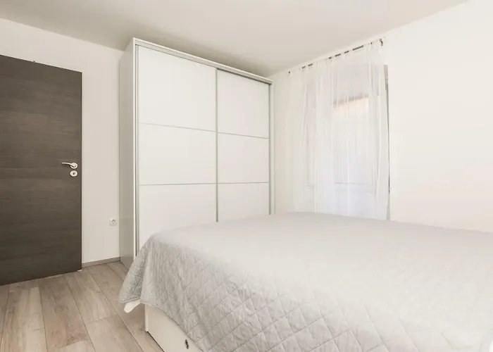 Apartment Stylish In The Center Of